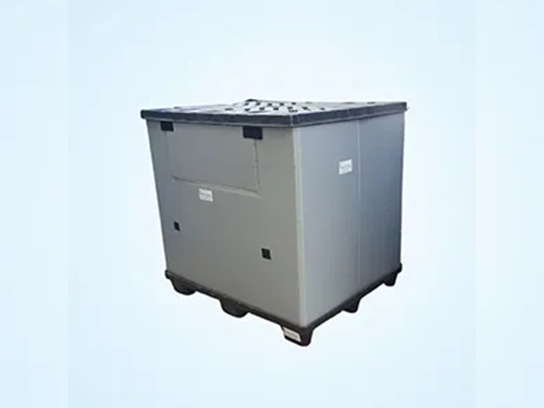 The Environmental Impact of Using Pallet Lid Sleeves